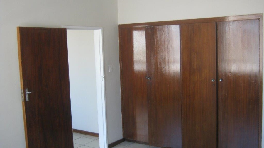 To Let 1 Bedroom Property for Rent in Gardens Western Cape